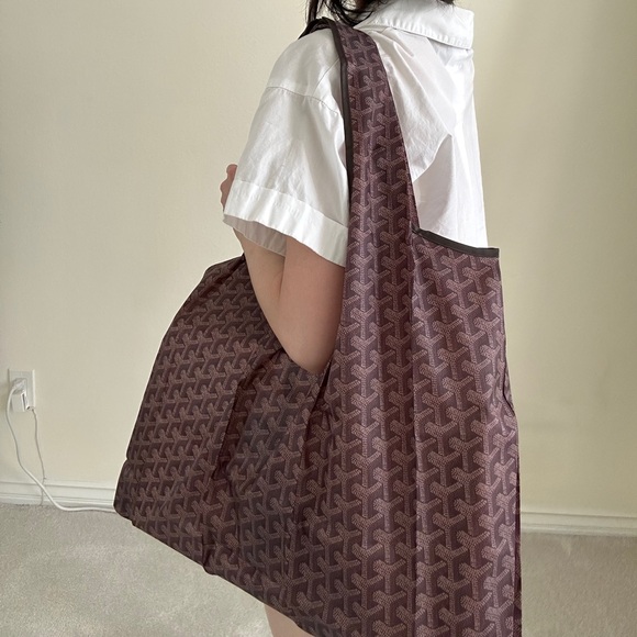 Travel Carry On Bag Tote, Diaper Bag, Picnic Bag, Swimming and Gym Bag, … - Picture 7 of 8